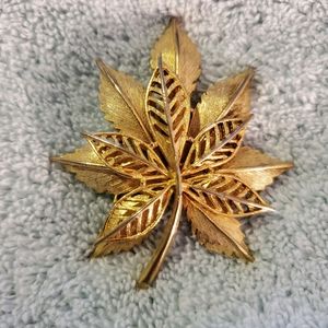 Vintage Leaf Brooch